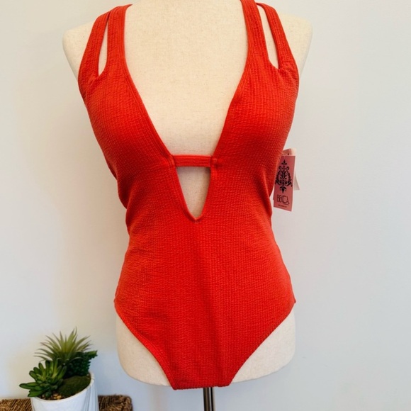 BECCA  Women Swim One Piece burnt orange size - Picture 11 of 11